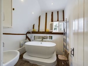 Cottage bathroom- click for photo gallery